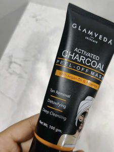 GLAMVEDA CHARCOAL PEEL OFF MASK