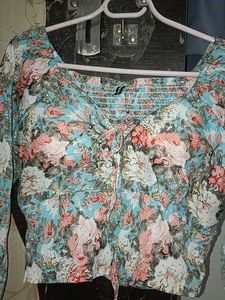 MANGO CROP TOP