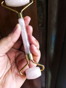 Rose Quartz Face Roller &amp; Massager for toning &amp; sc