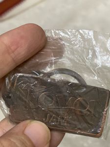 Seal Packed Metal Keychain