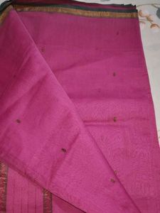 i am selling pink 🩷 cotton saree with Blouse