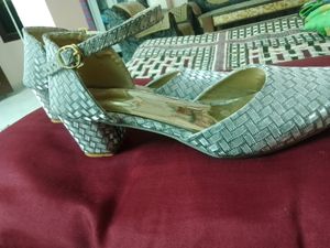 41 Size Silver Block Heels