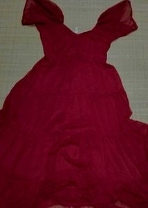 a Very pretty dress under fabric silk and upper ne