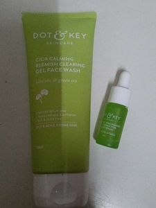 Dot &amp; Key CICA Calming Face Wash