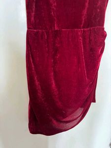 SHORT MINI VELVET DRESS