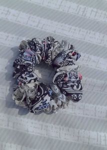 Patterned Scrunchie