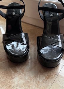 Metro Stelletoes (heels) For Sale 🔥