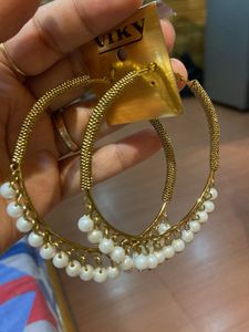 Hoop Earrings with Pearls