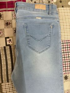 Light Wash Flared Jeans