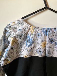 Floral Print Top 🤍😍💙