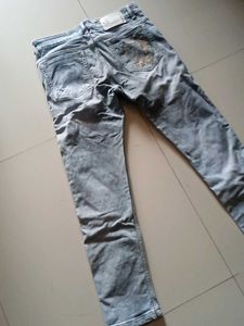 Stylish Grey Denim Jeans