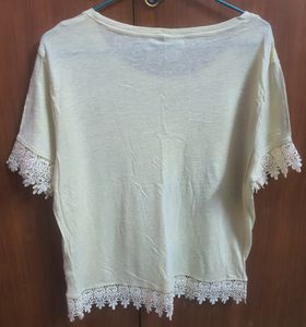 ✨️✨️Price Drop✨️✨️Light Yellow Short Top