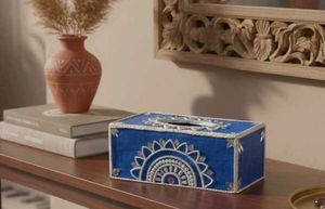 Elegant Lippan Tissue Box
