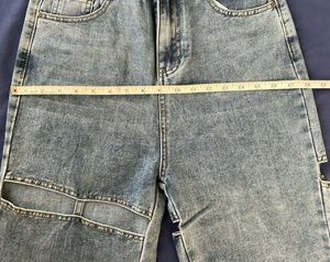 Distressed Wide Leg Jeans