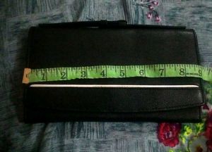 Khadims Clutch