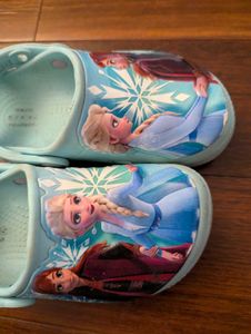 Frozen Clogs
