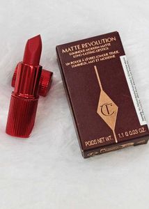 Charlotte Tilbury Lipstick Hollywood Vixen