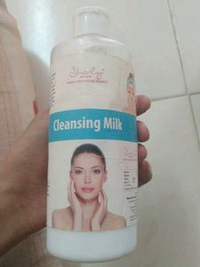 Sharly Shine Cleansing Milk