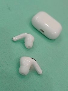 Copy air pods