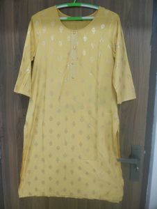 Avaasa Mustard Kurti💛(L)