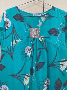 Sea Green Top Floral Flowers Size Xl