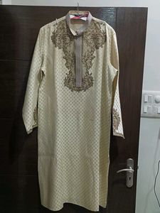 Elegant Cream Embroidered Kurta Festive