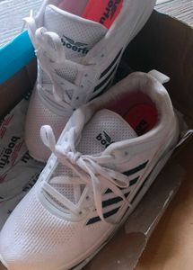 Boerfu White Running Shoes