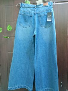 Here&#39;s A Perfect Flared/Wide Leg Jeans For You!!