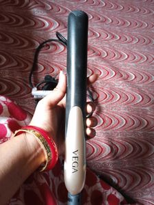 VEGA Hair Straightener
