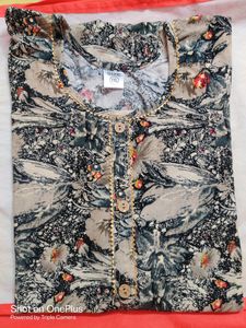 We Are Selling A Beautiful Floral Kurta. ☺️