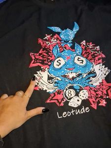 Leotude Graphic Tee