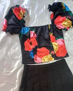 Floral Print Puff Sleeve Top