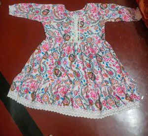 Floral Print top with Lace Trim