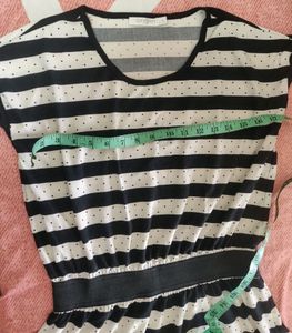 Strechable long top..