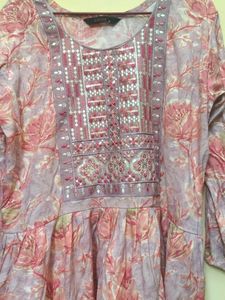 Floral Embroidered Kurta