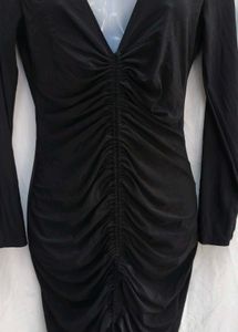 472610. Elegant Black Mini Dress