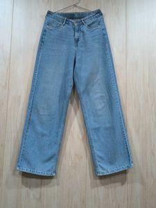 Wide Leg Light Wash Jeans