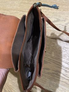 Baggit Crossbody Bag