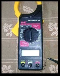 Digital Clamp Meter