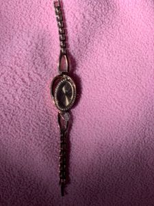 Elegant Women&#39;s Watch