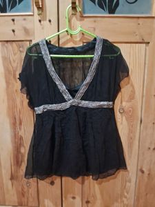 Elegant Black V-Neck Top