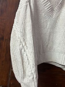 STITCHED WOOLEN SWEATER