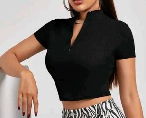 women Black crop top🖤