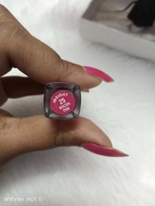 INSIGHT NON TRANSFER LIP SHADE