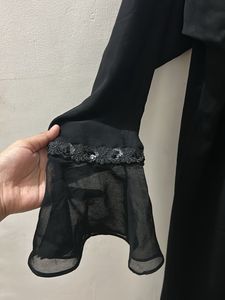 Dubai Abaya