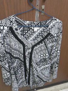 Plus Size Floral Print Top