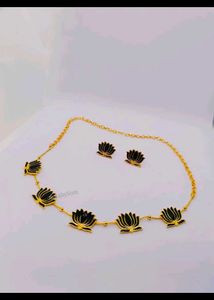 Lotus Necklace