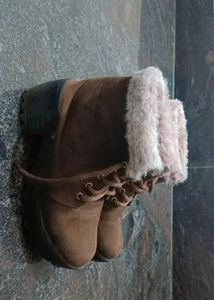 Footwear latest casual boots for girls and women