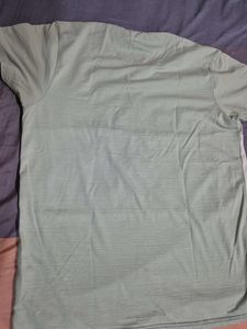 Stylish Men&#39;s T-Shirt