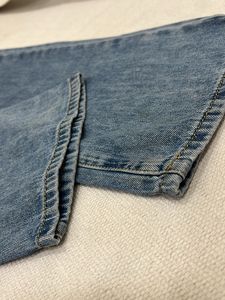 Women Hook Jeans